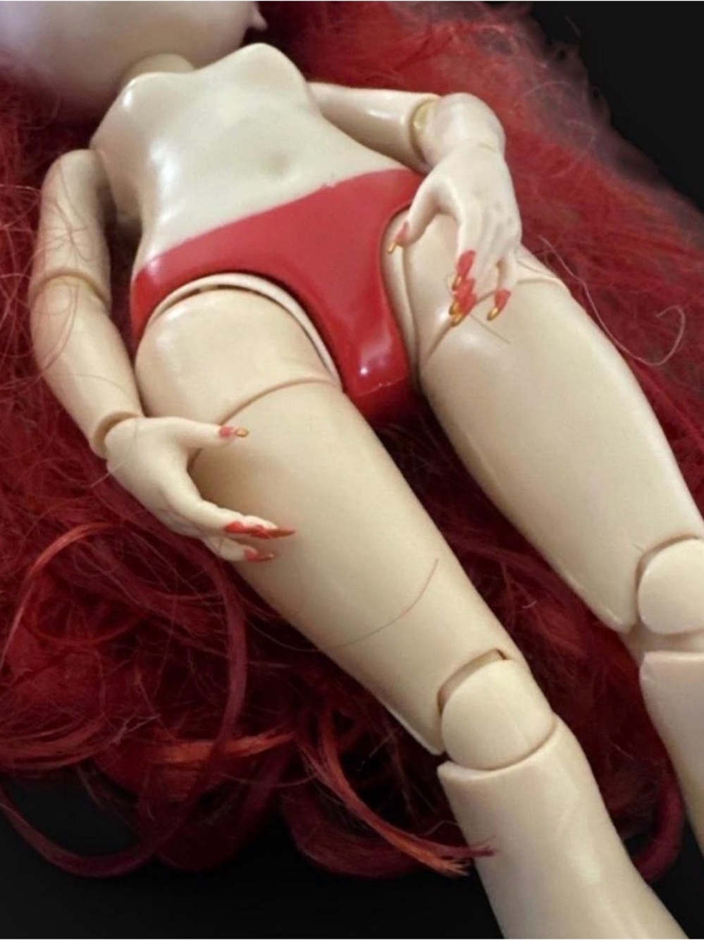 Rainbow High Fantastic Fashion Project Ruby Anderson Nude Articulated Doll Red - Picture 4 of 7